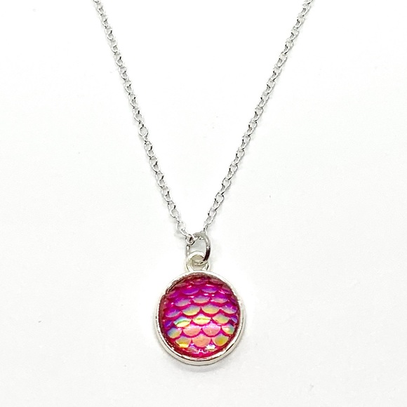 Jewelry - 925 Pink Mermaid Scale Pendant Necklace
